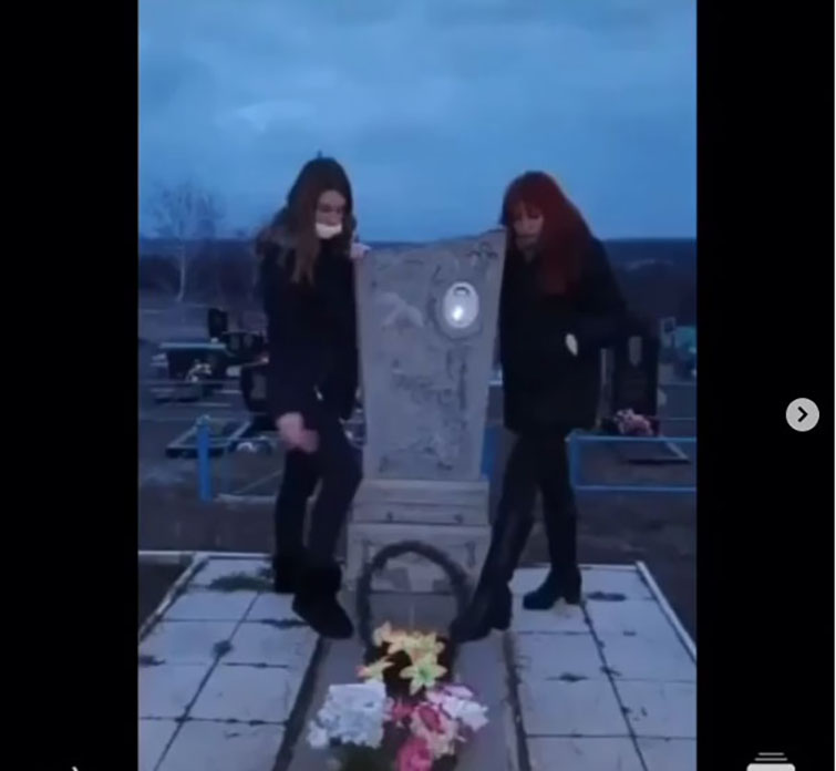 mogila2