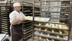 У Слов’янській пекарні щотижня випікають та роздають 17 тисяч буханок хліба
