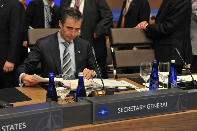 Западный выбор. Славянск: Что такое НАТО?