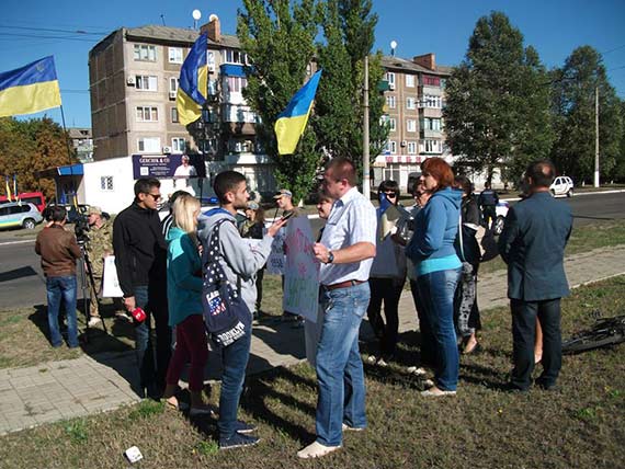 Европейских министров в Краматорске встретили пикетом