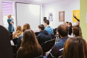 Новогодняя фотозона в Шелковичном парке и “Зимние забавы” на м-не Лесном. В Славянске готовятся реализовывать проекты «Фази Змін 4.0»