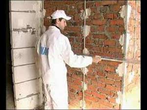 Гипсовая или цементная штукатурка. Что выбрать?