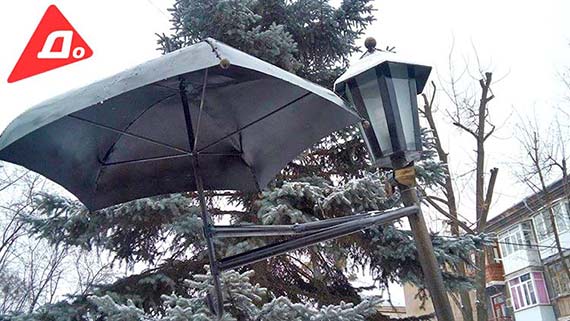 В Краматорске установили скамейку для влюбленных