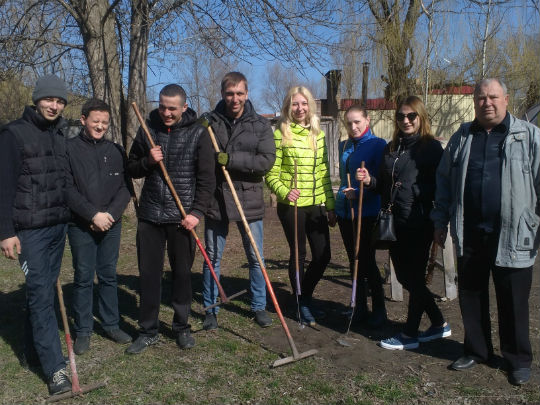 В “Шелковичном” стартовала акция чистоты. Фото