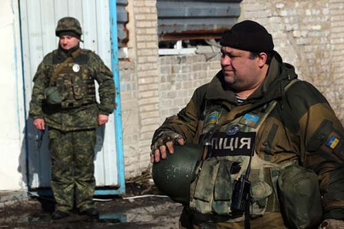 «Я не вважаю свою роботу особливою. Я виконую свій обов’язок, бо 20 років тому склав присягу на вірність своїй країні», – авдіївський поліцейський Іван Гак