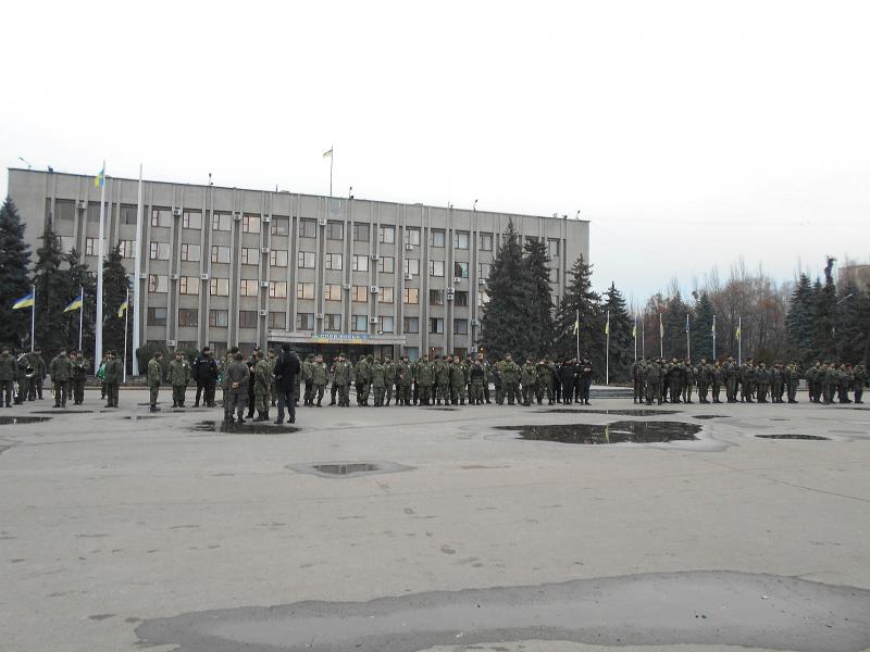 Впервые славянские патрульные вышли в наряд под музыку военного оркестра