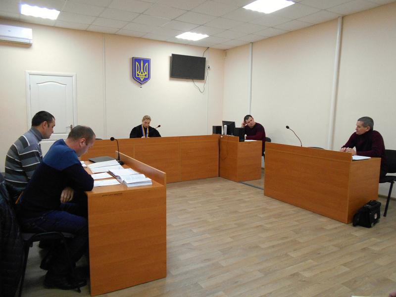 В Славянске слушается дело об участии госчиновников в нелегальной добыче угля в зоне АТО