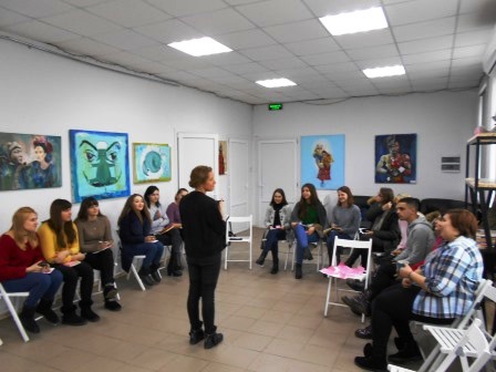 В Славянске молодёжные активисты изучали основы самоуправления и взаимодействия с властью