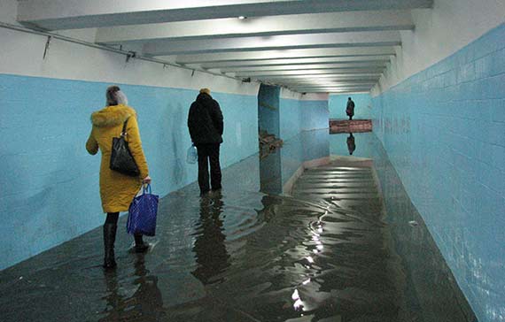 В Краматорске утонул свежеотремонтированный подземный переход