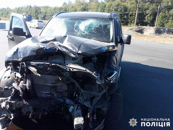 Поліція встановлює обставини ДТП в Лиманському районі, в якій одна людина загинула, четверо були травмовані