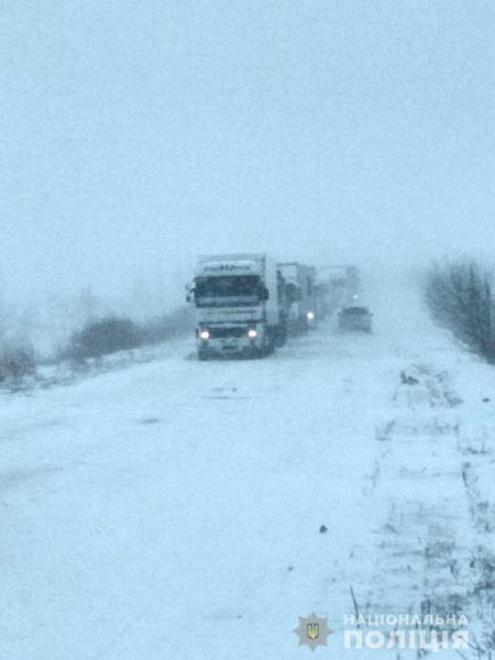 В связи с непогодой затруднено движение транспорта в некоторых регионах страны