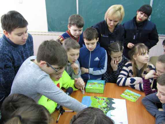 В Слов’янську фахівці Служби порятунку завітали у гості до школи № 8