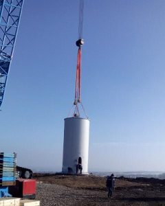 Установят 15 ветроэнергетических установок: в ветропарк вблизи Славянска начали свозить части конструкции