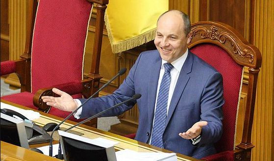 Нардепов-прогульщиков будут наказывать общественными работами