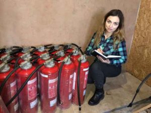 Успішно провели випробування: на Донеччині підприємці планують розпочати випуск дизайнерських вогнегасників