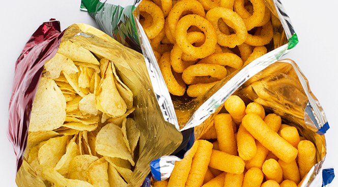 Диетолог назвала преступлением продажу снэков детям