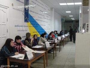 На 11:00 по 47 округу проголосовало 17% избирателей