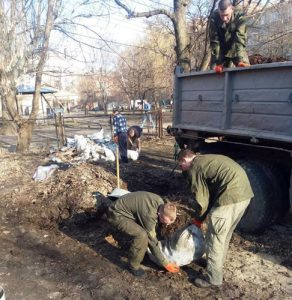 У Слов’янську гвардійці прийняли участь в благоустрою території дитячого садка