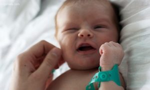 С 1 апреля семьи начнут получать помощь при рождении третьего ребенка