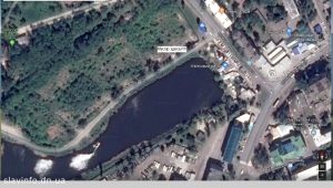 Мусор в центре города: от пластиковых стаканчиков до предвыборной агитации