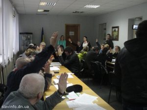 Окружная избирательная комиссия приняла решение о создании участковых избирательных комиссий