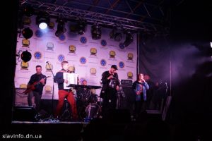 Музыкальный драйв после окончания мотокросса