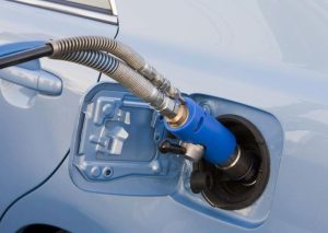 Цены в апреле: подорожают автогаз и билеты на поезд