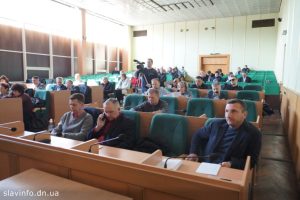 Услышит ли центральная власть депутатов Славянска?