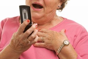 Украинцы теряют на мобильных гороскопах и анекдотах до 100 миллионов в год