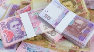 В марте часть украинцев не забрала субсидию наличными