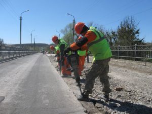 Богородичне – Святогірськ: продовжується відновлення моста-велетня через Сіверський Донець
