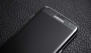 Samsung порадовал владельцев старых смартфонов Galaxy