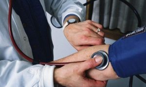 В Кабмине расширят список профессий с обязательным медосмотром: детали