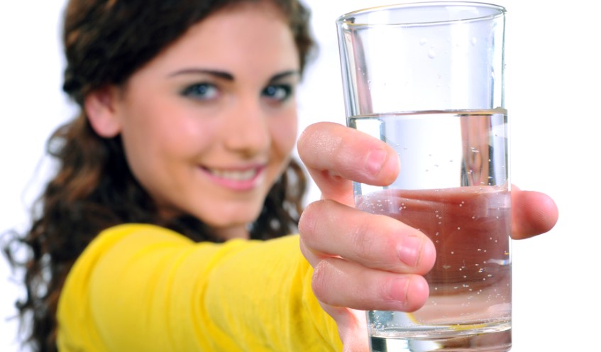 Водяное опьянение: ученые считают, что избыток воды в организме может быть смертельно опасным