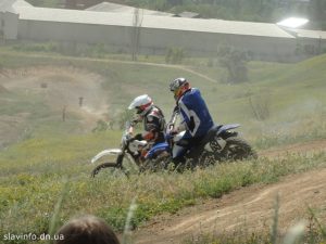 Мотокросс в Славянске перешел в формат официальных соревнований