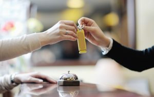 Какие вещи можно забирать из номера в отеле, а какие нет