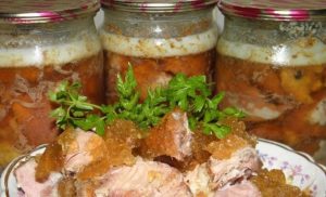 Почти 300 тыс. банок на нужды жителям: тушенку из Госрезерва раздадут бесплатно