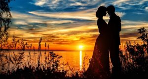 Какие женщины нравятся мужчинам по Знаку Зодиака