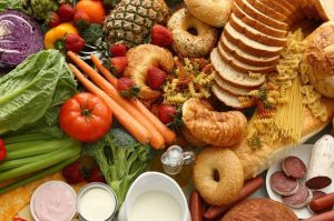 В Украине подорожал хлеб и крупы: как пенсии и субсидии влияют на цены