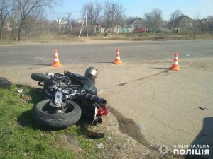 Авария на выезде со Славянска в Краматорск: мотоциклист доставлен в больницу