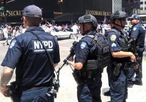 В США опять расстреляли школьников, много пострадавших