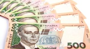 Посадовій особі вищого навчального закладу повідомлено про підозру у виписуванні собі премій на загальну суму понад 165 тис грн