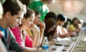 Студентам на конкурсній основі пропонують здобути матеріальну винагороду за певні академічні успіхи