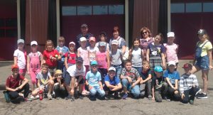 Рятувальники Слов’янська запросили школярів на екскурсію до пожежно-рятувальної частини