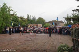 В Славянске прошел митинг, посвященный победе над нацизмом