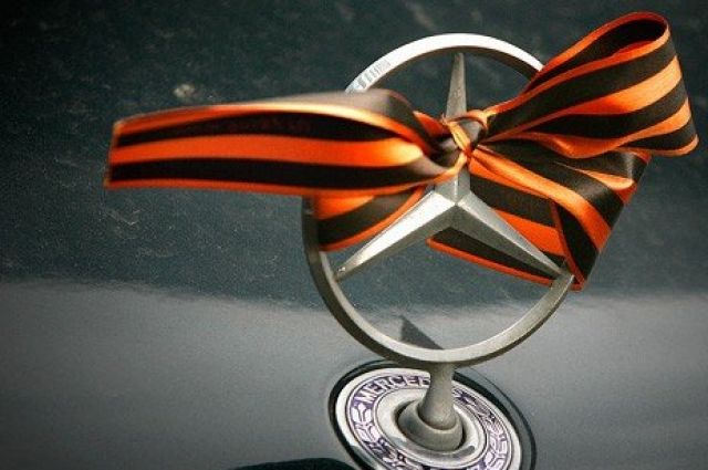 Иностранцы с георгиевскими лентами не смогут въехать в Украину, – ГПСУ