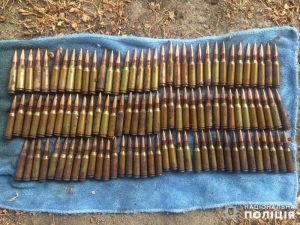 За день у трьох жителів Слов’янська поліцейські вилучили боєприпаси