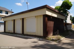 Городская власть обещает снести незаконный павильон в ближайшее время