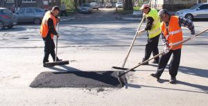 Сколько стоит квадратный метр ямочного ремонта в Украине