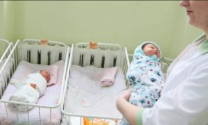 Роженицам должны выдавать увеличенный “пакет малыша”. Перечень